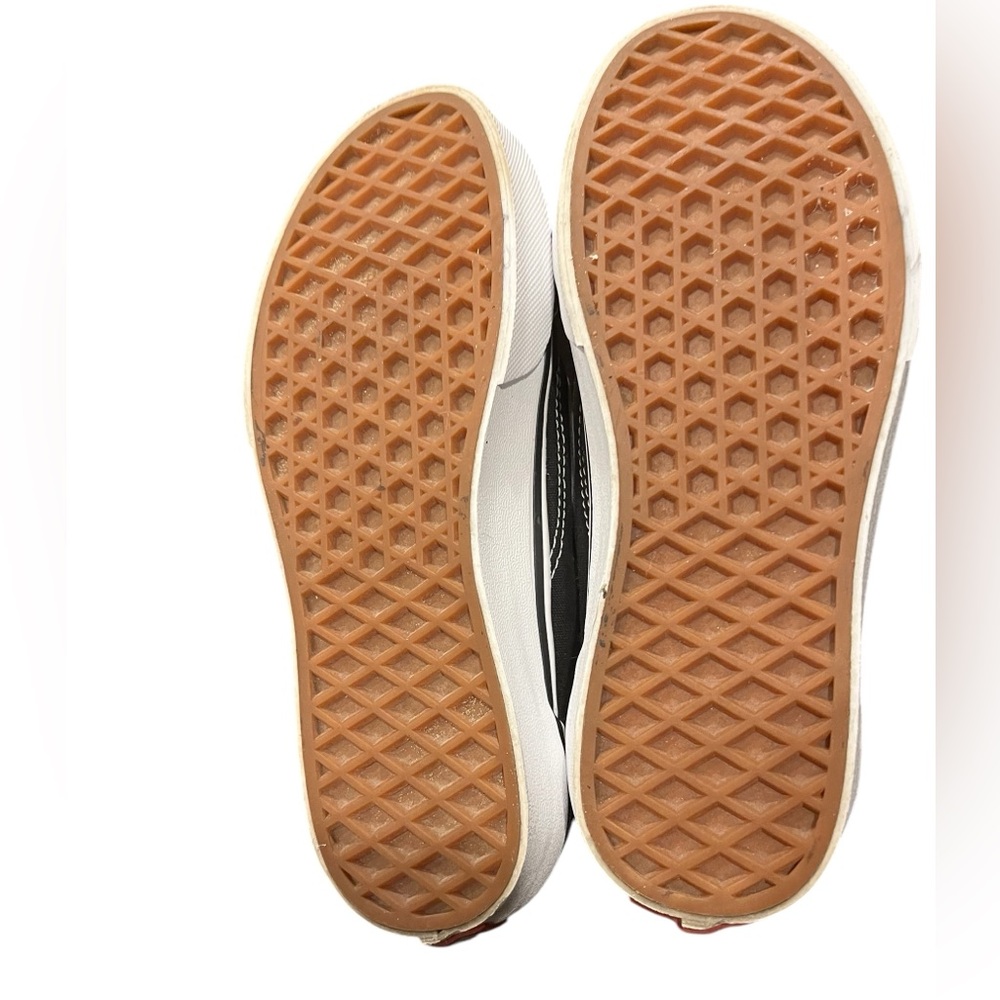 Kids/Youth Classic Old Skool Unisex Vans Black and White Size 2.5 - Picture 5 of 8